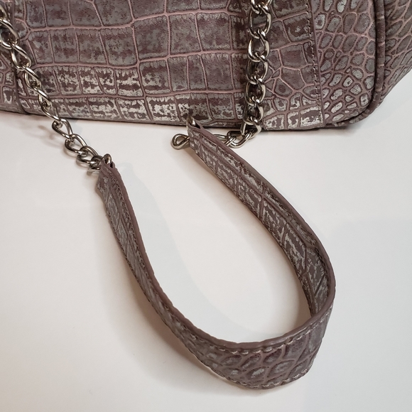 Nine West Faux Croc Iridescent Lavender Chain Clasp Shoulder Purse NWOT - Picture 7 of 12